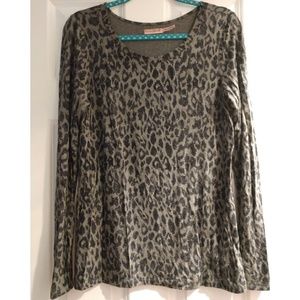 Gray and navy leopard long sleeve shirt